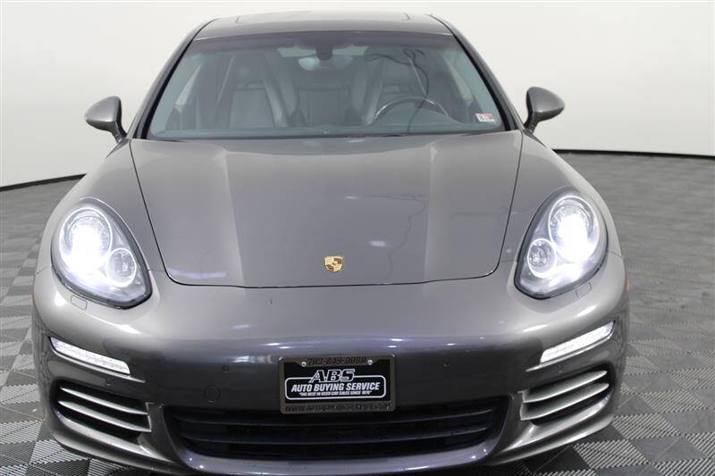 2015 Porsche Panamera