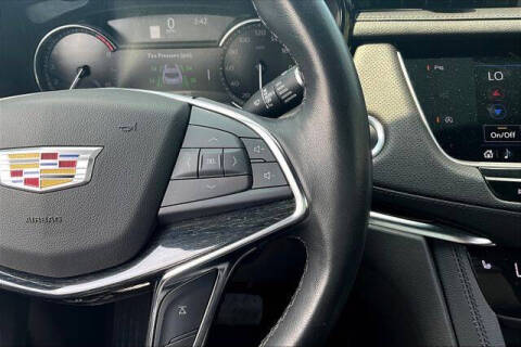 2022 Cadillac XT5 Premium Luxury