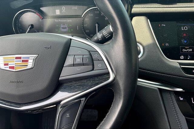 2022 Cadillac XT5 Premium Luxury