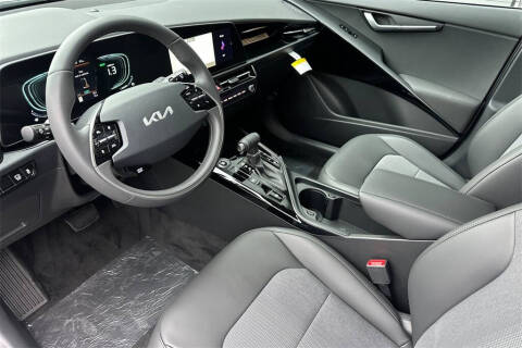 2025 Kia Niro EX