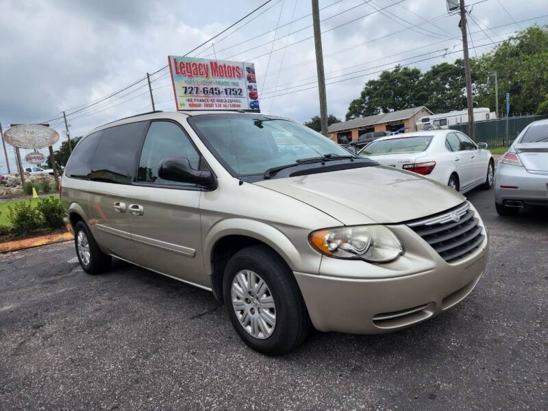 2006 Chrysler Town and Country for sale at LEGACY MOTORS INC in New Port Richey FL