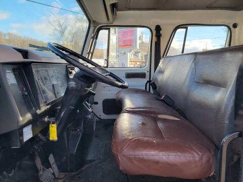 2000 International 4700