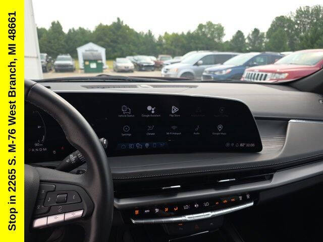 2024 Cadillac XT4 Premium Luxury