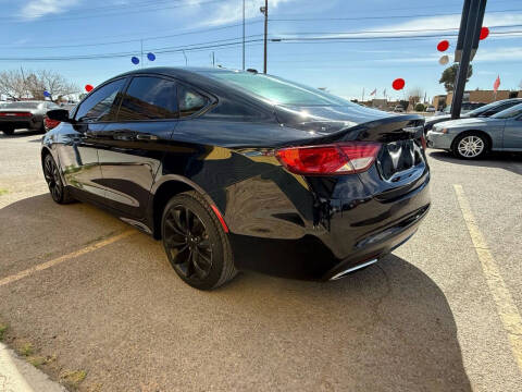 2015 Chrysler 200 S