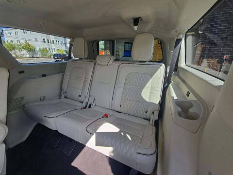 2023 Lincoln Navigator L Black Label