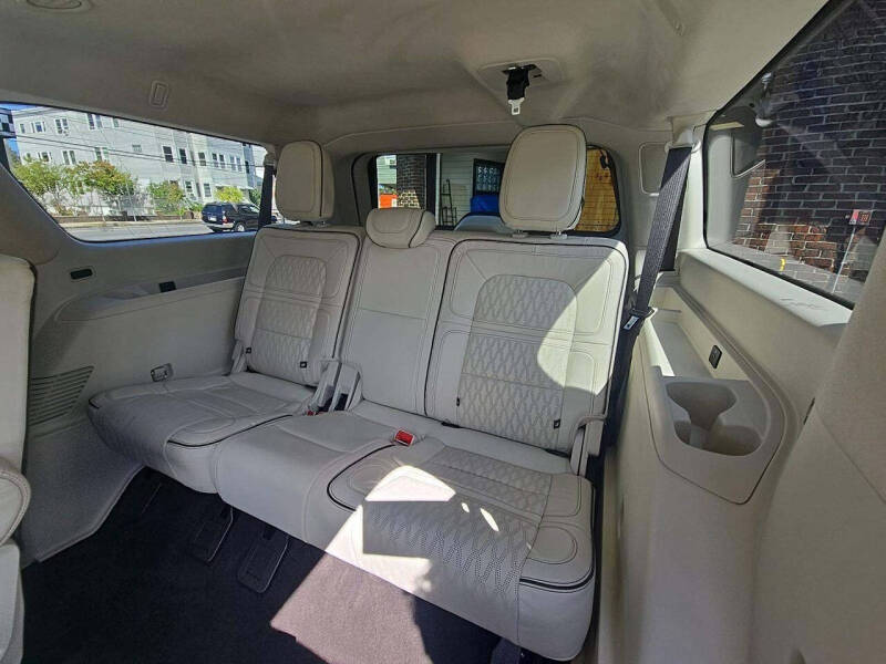 2023 Lincoln Navigator L Black Label