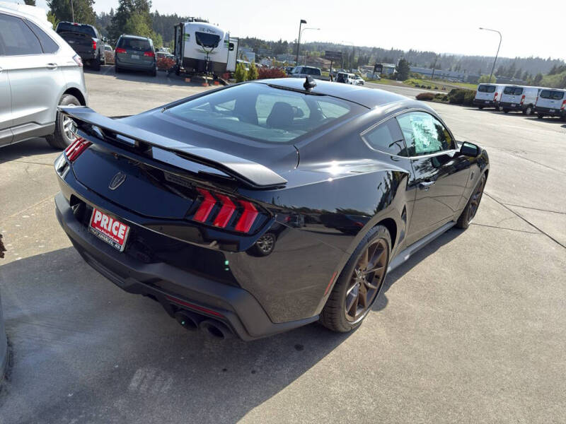 2025 Ford Mustang Dark Horse