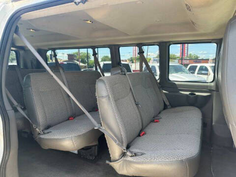 2017 Chevrolet Express LT 3500