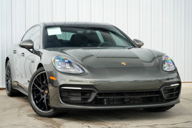2022 Porsche Panamera
