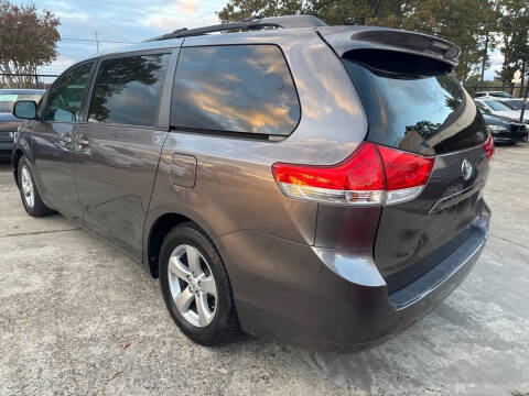 2013 Toyota Sienna