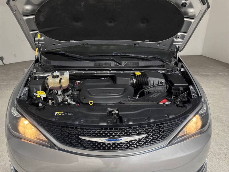 2019 Chrysler Pacifica Touring L