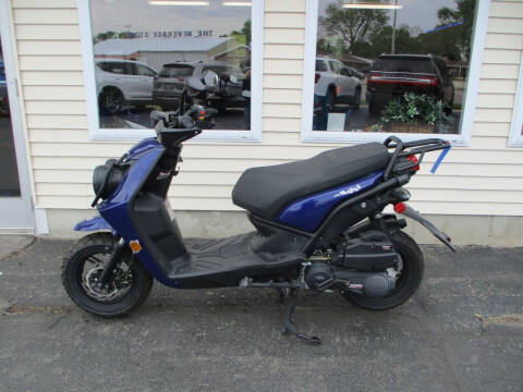 2023 Wolf Brand Scooters Rugby II
