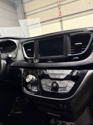 2019 Chrysler Pacifica Touring Plus