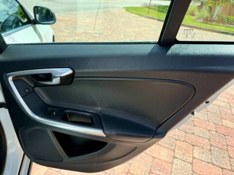 2016 Volvo S60 T5 Drive-E Premier