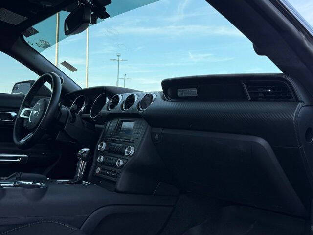 2016 Ford Mustang V6