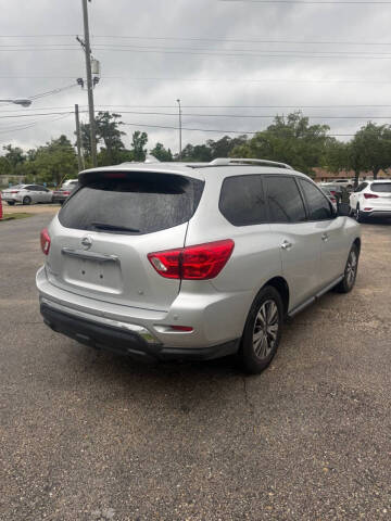 2019 Nissan Pathfinder S