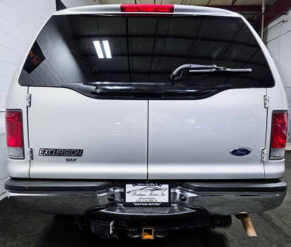 2004 Ford Excursion XLT