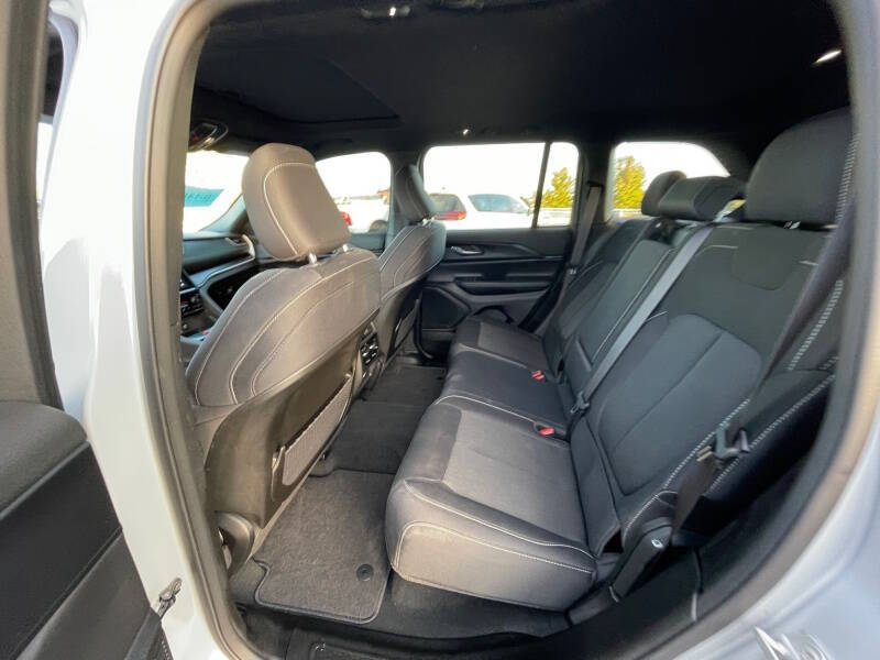 2024 Jeep Grand Cherokee Laredo X