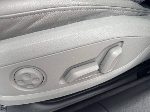 2017 Audi A4 2.0T quattro Premium Plus