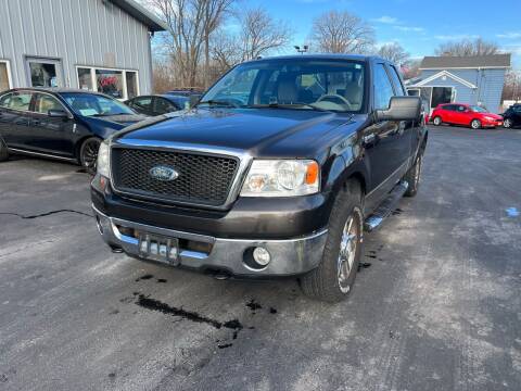 2006 Ford F-150 for sale at COMPTON MOTORS LLC in Sturtevant WI