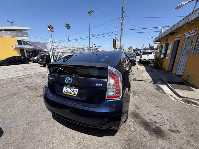 2014 Toyota Prius Three