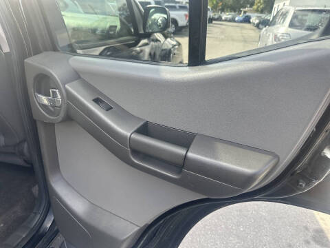 2012 Nissan Xterra S