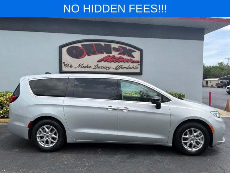 2024 Chrysler Pacifica Touring L