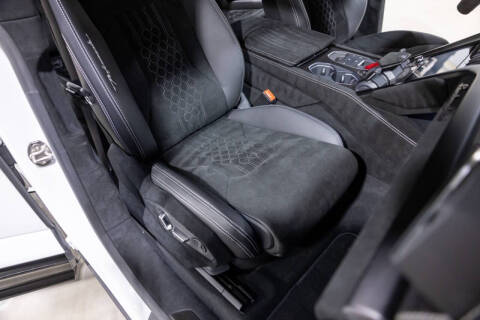 2023 Lamborghini Urus Performante