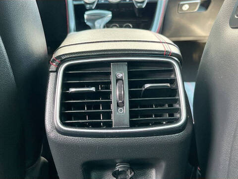 2023 Genesis G70