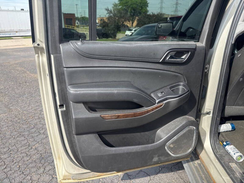 2016 Chevrolet Suburban LT