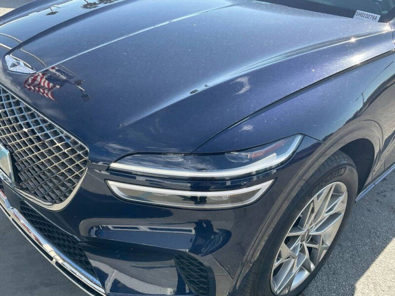 2025 Genesis GV70 2.5T Standard