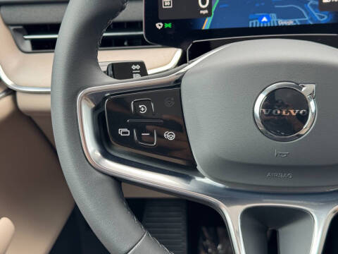 2025 Volvo EX90 Twin Performance Plus 7P