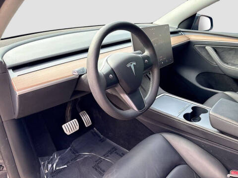 2024 Tesla Model Y Performance