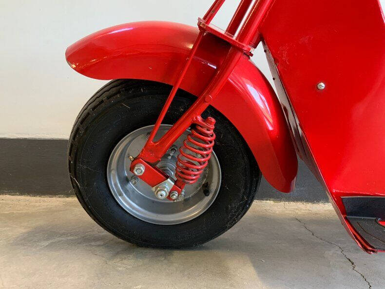 1955 Cushman Model 715 Deluxe Highlander