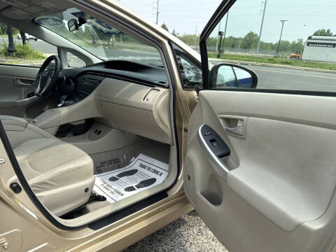 2010 Toyota Prius III