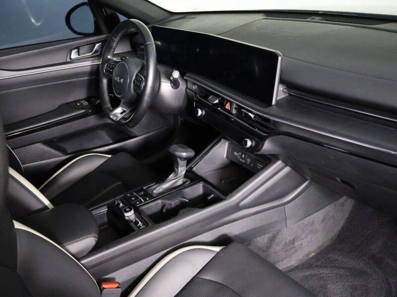 2025 Kia K5