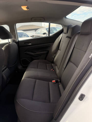 2022 Nissan Altima 2.5 SV