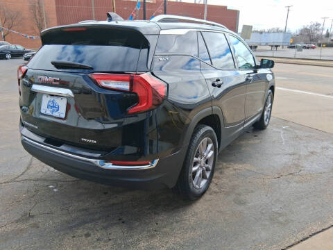 2024 GMC Terrain SLT