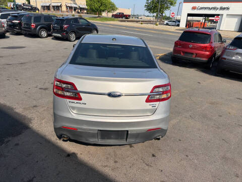 2013 Ford Taurus SEL