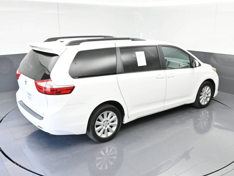 2015 Toyota Sienna LE 7-Passenger
