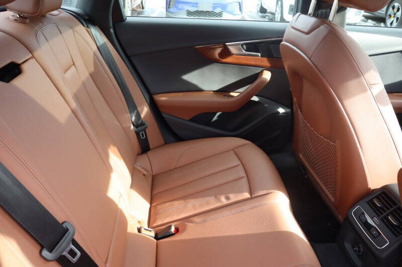 2023 Audi A4 quattro Premium 40 TFSI