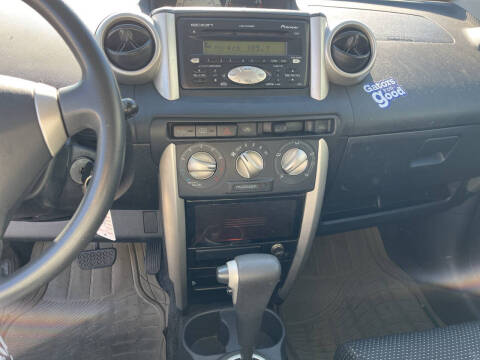 2005 Scion xA