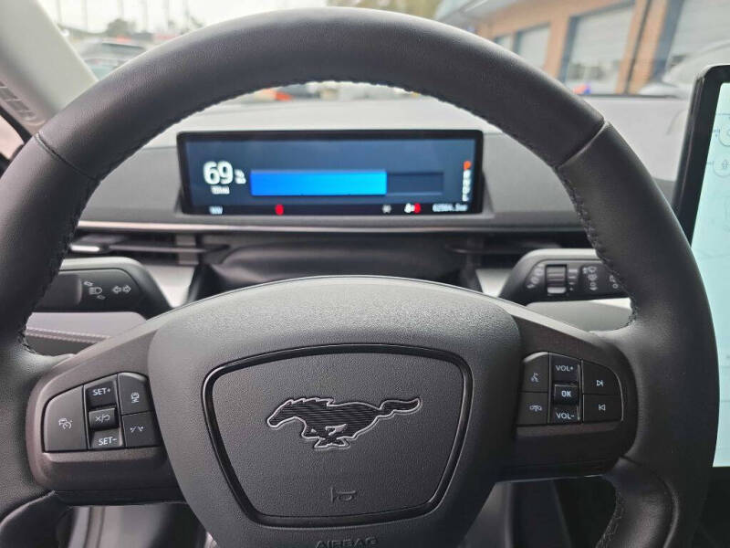 2021 Ford Mustang Mach-E Select