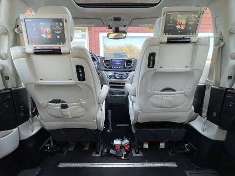 2019 Chrysler Pacifica Touring L Plus 35th Anniversary