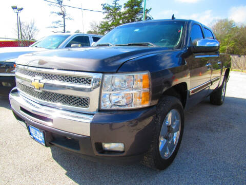 2011 Chevrolet Silverado 1500 for sale at AUTO VALUE FINANCE INC in Houston TX