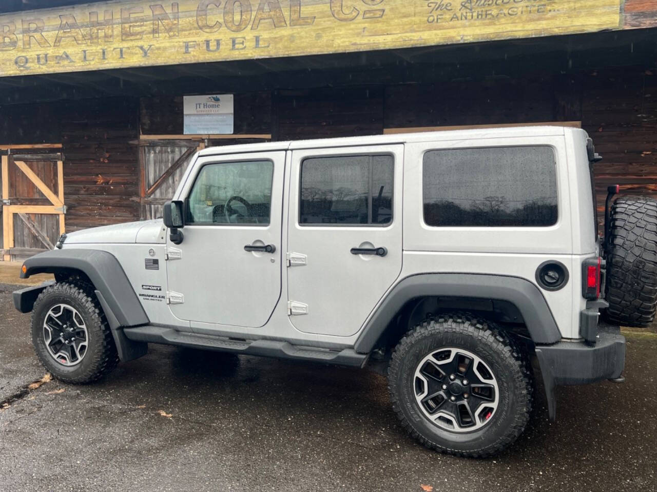 2010 Jeep Wrangler Unlimited for sale at Drive X in Oakville, CT