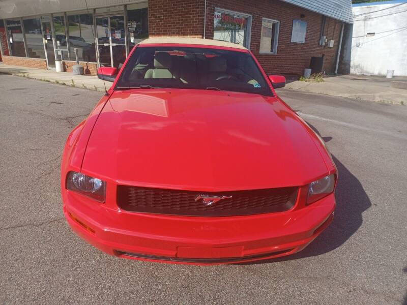 2005 Ford Mustang for sale at Auto Villa in Danville VA