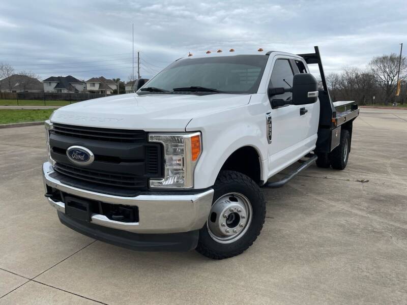 2018 Ford F-350 Super Duty for sale at AUTO DIRECT Bellaire in Houston TX