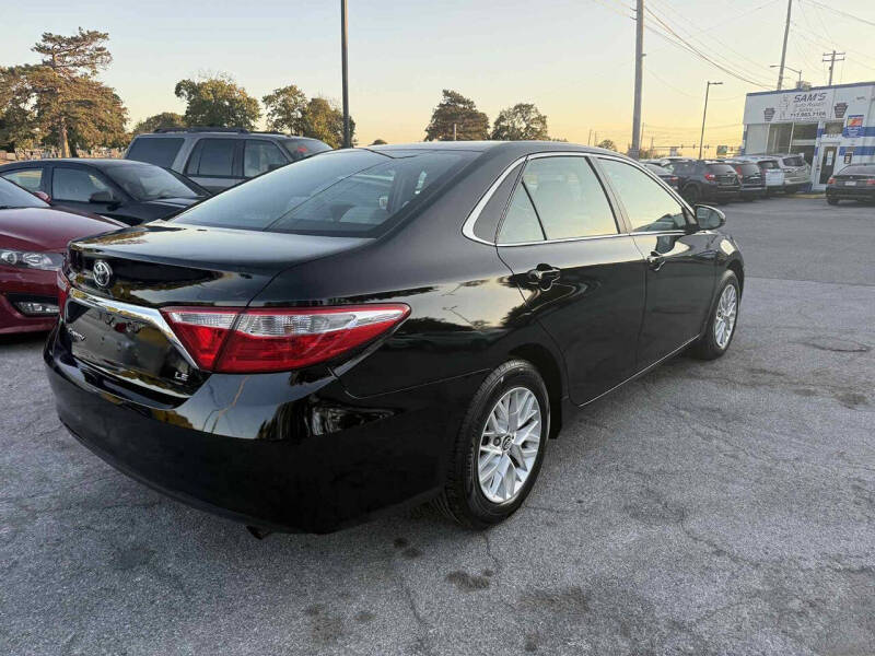 2017 Toyota Camry LE