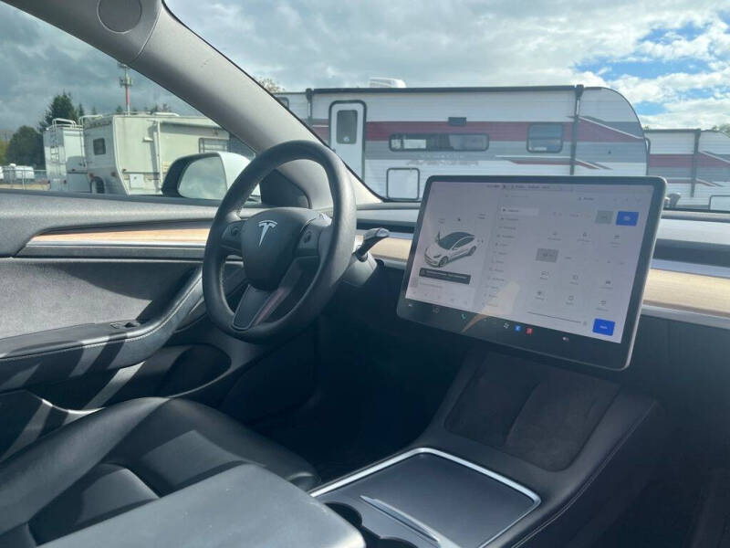 2021 Tesla Model 3 Standard Range Plus